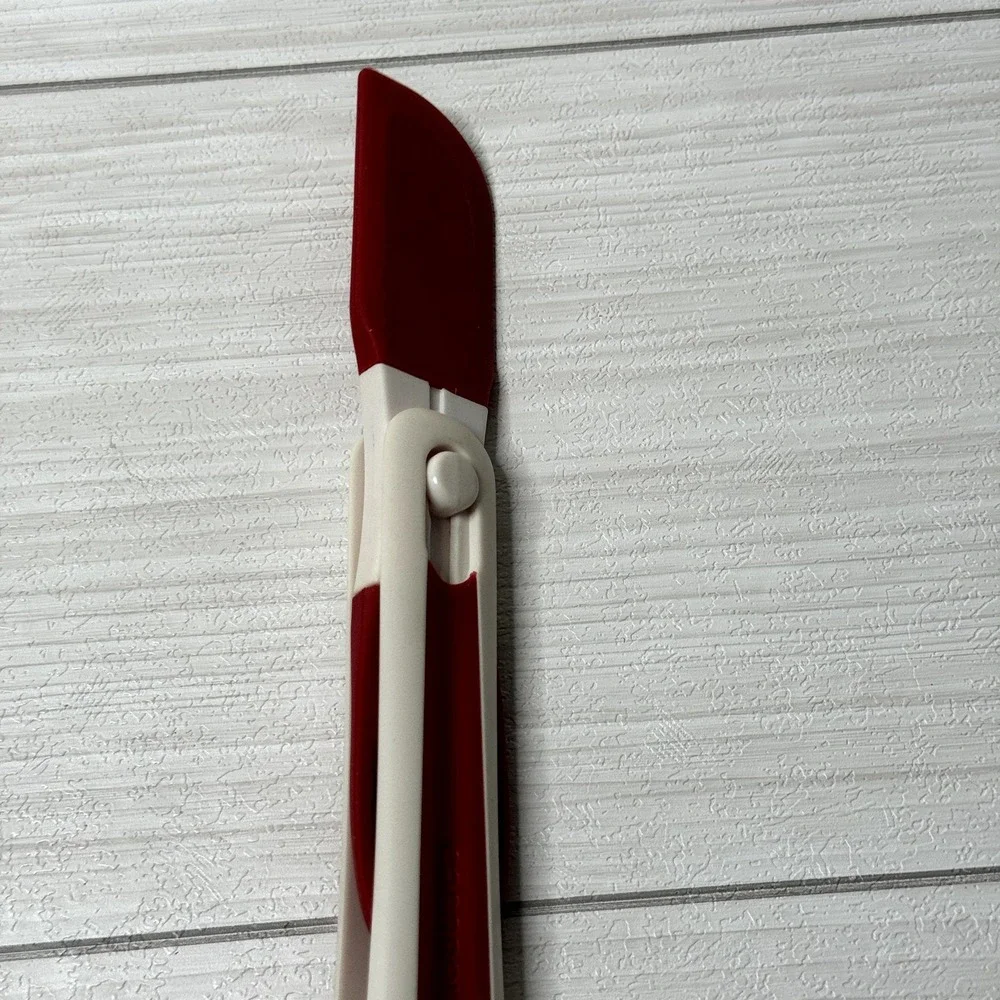 Casabella Flexible‎ Kitchen Spatula Red & White Food Cooking Utensil Tool